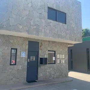 Motel Rokka, Las Pintas