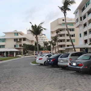Brisas Boulevard Kukulcan Km. 19, Zona Hotelera , Cancún México